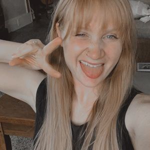 Meet your Posher, Abigail